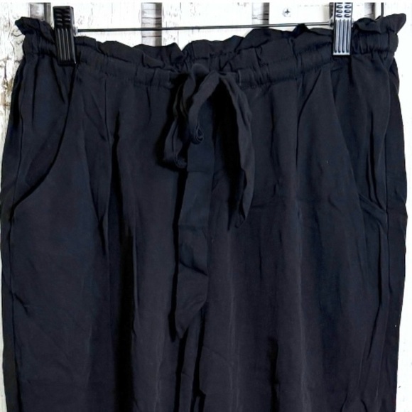 Old Navy Paperbag Waist Pants Rayon Size Small Petite Black Drawstring Pockets - Picture 1 of 12